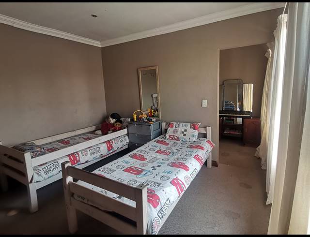 3 BEDROOM HOUSE FOR SALE IN VANDERBIJLPARK SE 8